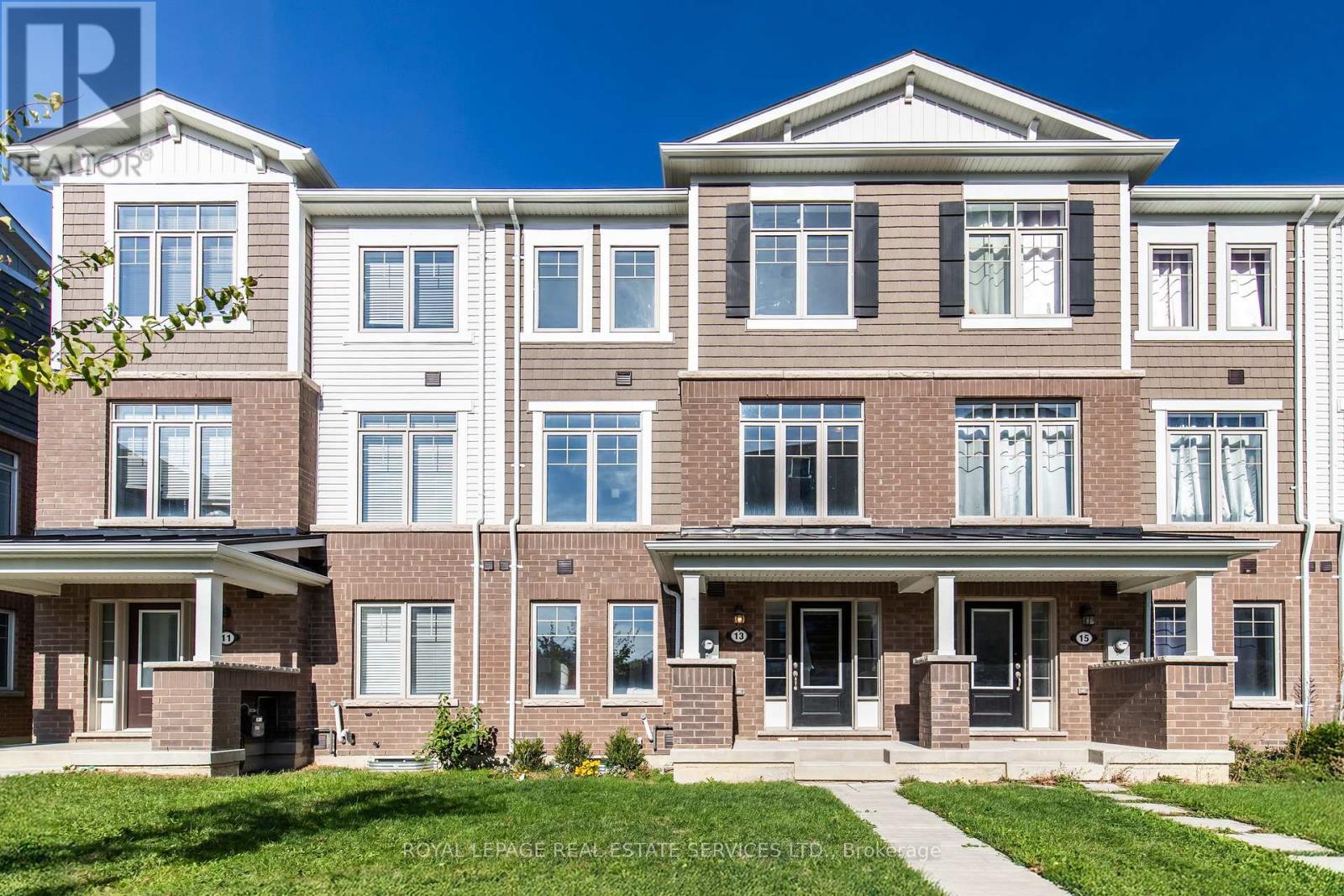 13 CANOE LANE, Hamilton, Ontario