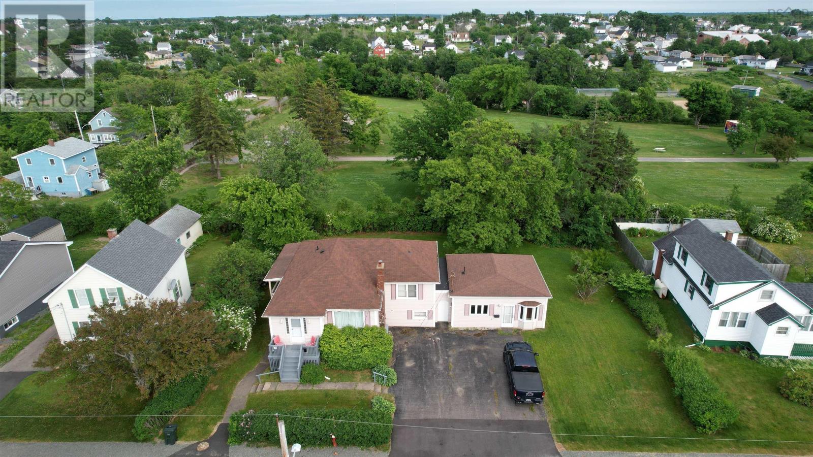 163 Upper Mclean Street, Glace Bay, Nova Scotia  B1A 2L4 - Photo 34 - 202519073