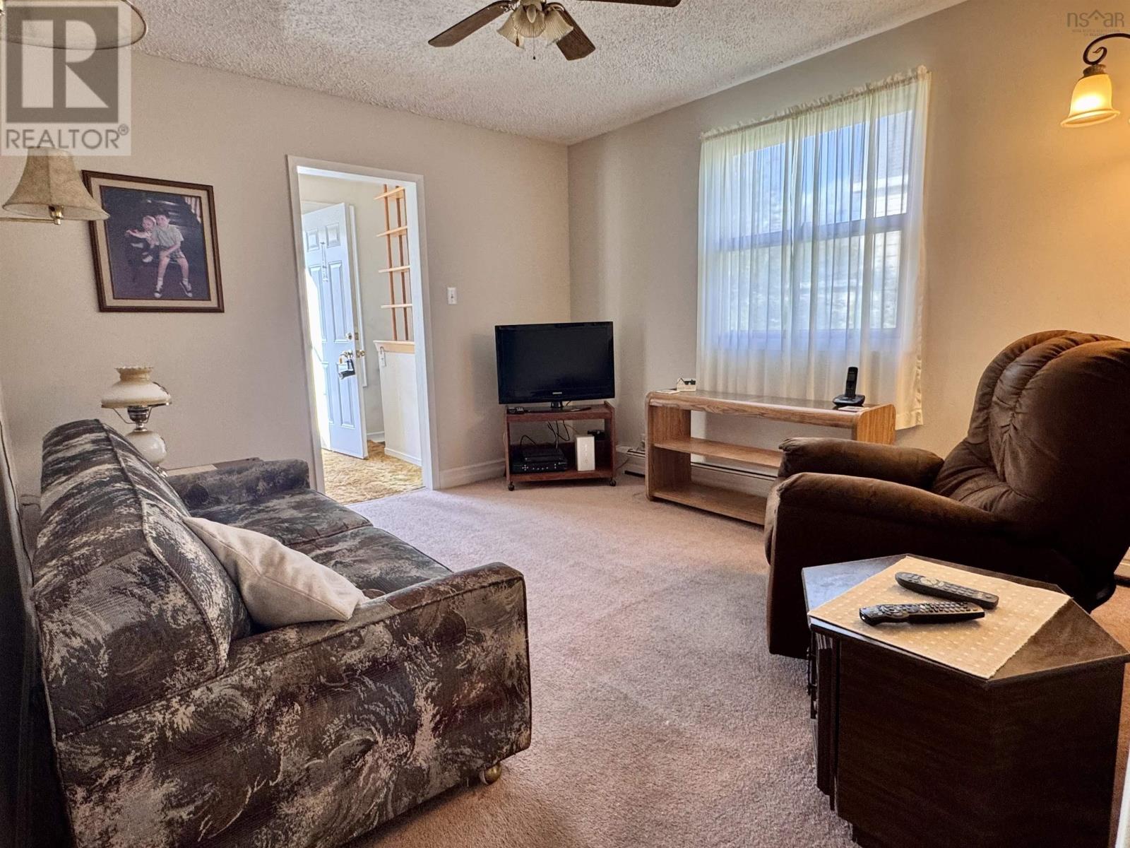 163 Upper Mclean Street, Glace Bay, Nova Scotia  B1A 2L4 - Photo 9 - 202519073