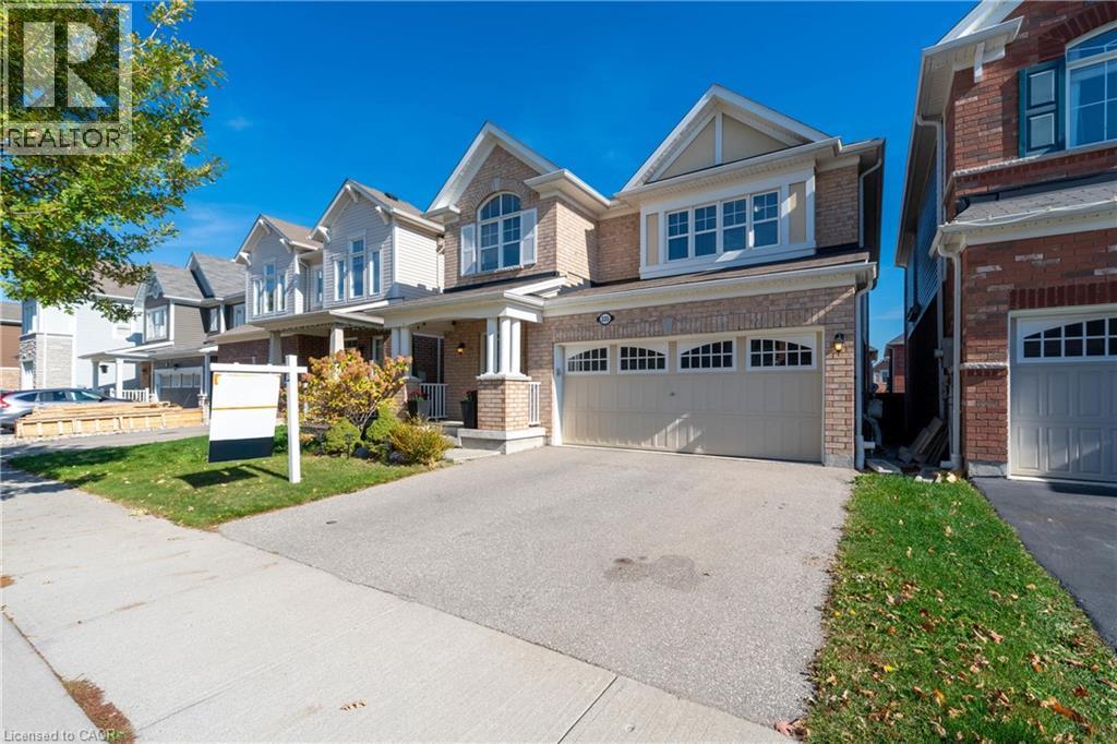335 FALLING GREEN Crescent, Kitchener, Ontario