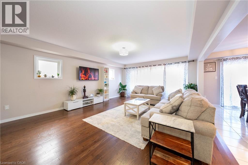 335 Falling Green Crescent, Kitchener, Ontario  N2R 0G4 - Photo 8 - 40779088