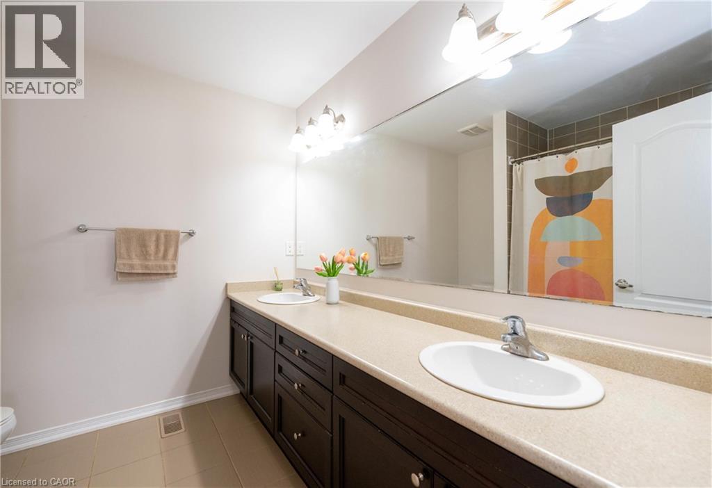 335 Falling Green Crescent, Kitchener, Ontario  N2R 0G4 - Photo 31 - 40779088