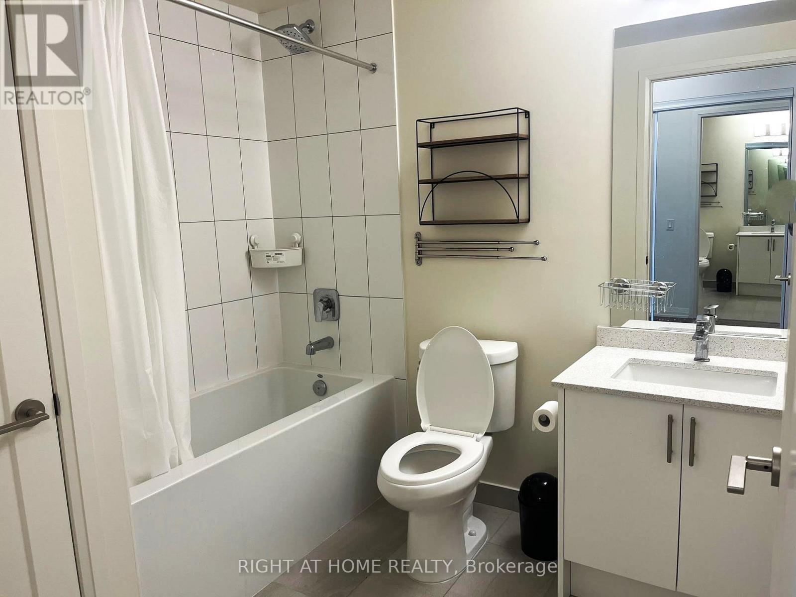 1616 - 9000 Jane Street, Vaughan, Ontario  L4K 0M6 - Photo 10 - N12470942