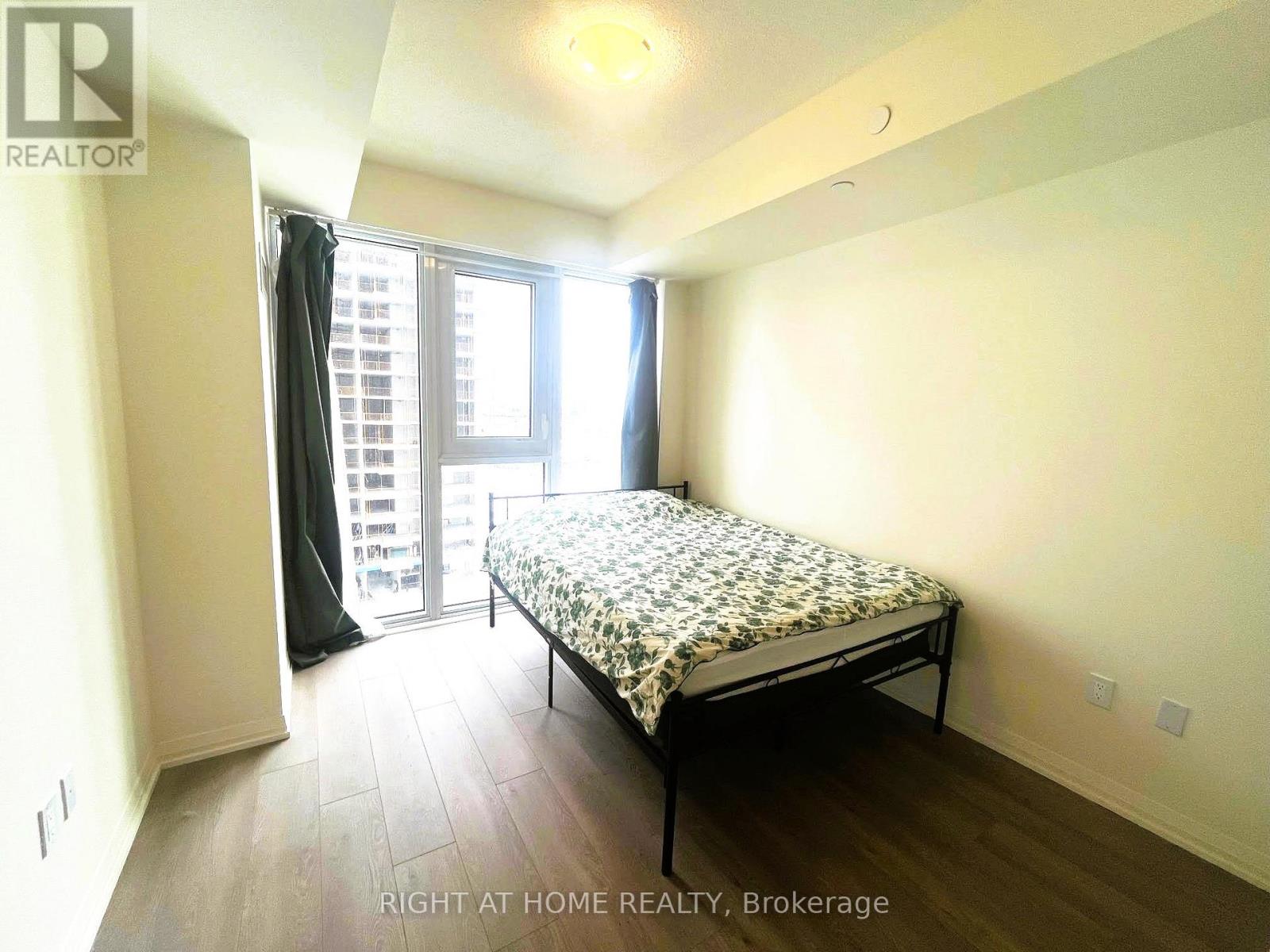 1616 - 9000 Jane Street, Vaughan, Ontario  L4K 0M6 - Photo 11 - N12470942