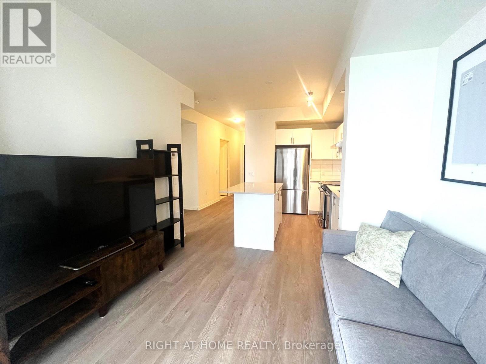 1616 - 9000 Jane Street, Vaughan, Ontario  L4K 0M6 - Photo 8 - N12470942