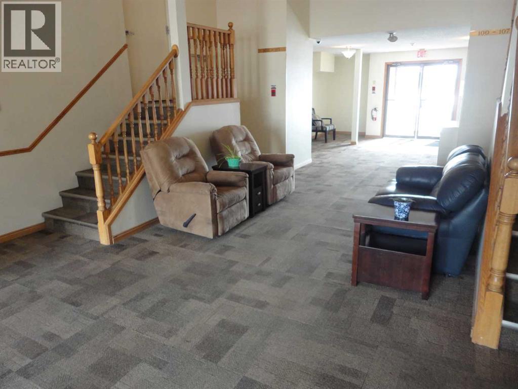 115, 280 Banister Drive, Okotoks, Alberta  T1S 1Y5 - Photo 4 - A2264132