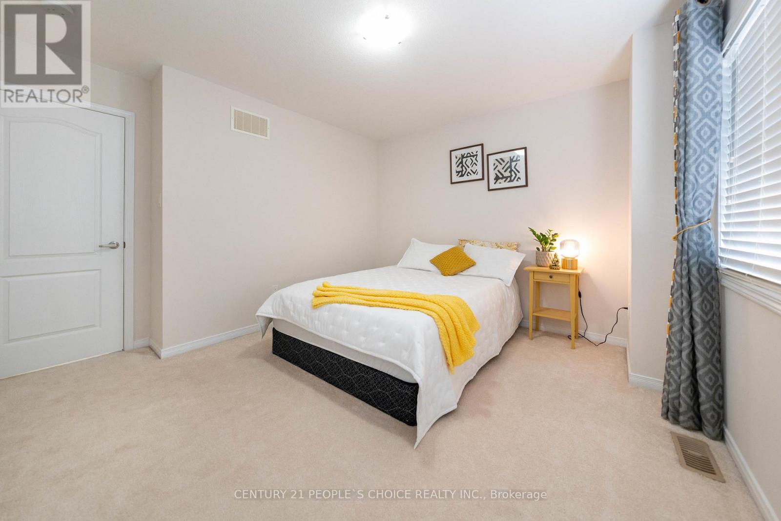 335 Falling Green Crescent, Kitchener, Ontario  N2R 0G4 - Photo 28 - X12467200
