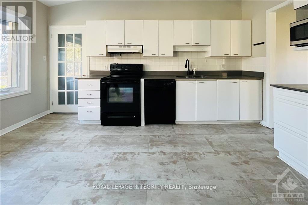 4700 Fallowfield Road, Ottawa, Ontario  K2J 4S4 - Photo 12 - X12461935