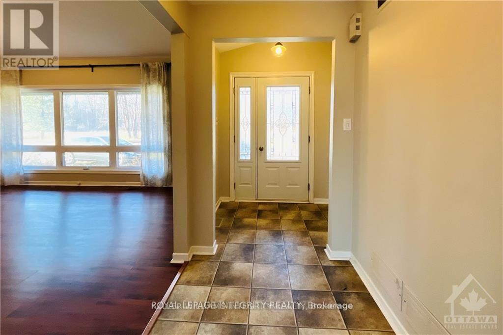 4700 Fallowfield Road, Ottawa, Ontario  K2J 4S4 - Photo 4 - X12461935