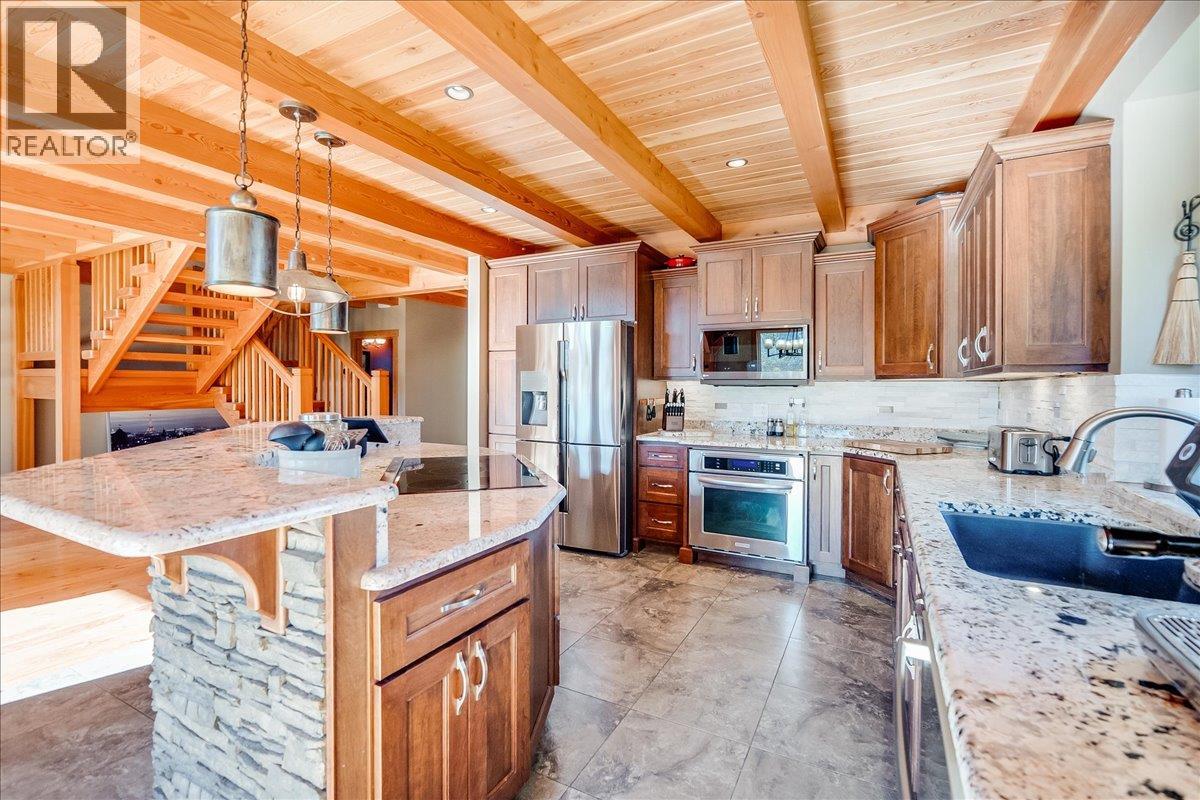 127 Grizzly Place, Castlegar, British Columbia  V1N 4T5 - Photo 12 - 10365985