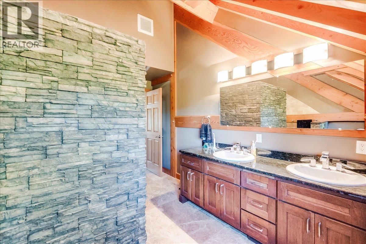 127 Grizzly Place, Castlegar, British Columbia  V1N 4T5 - Photo 36 - 10365985