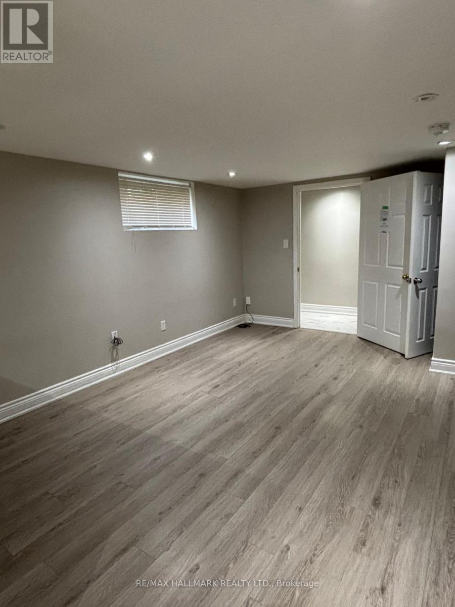 404 Glendale Avenue, Oshawa, Ontario  L1J 3H8 - Photo 13 - E12470947