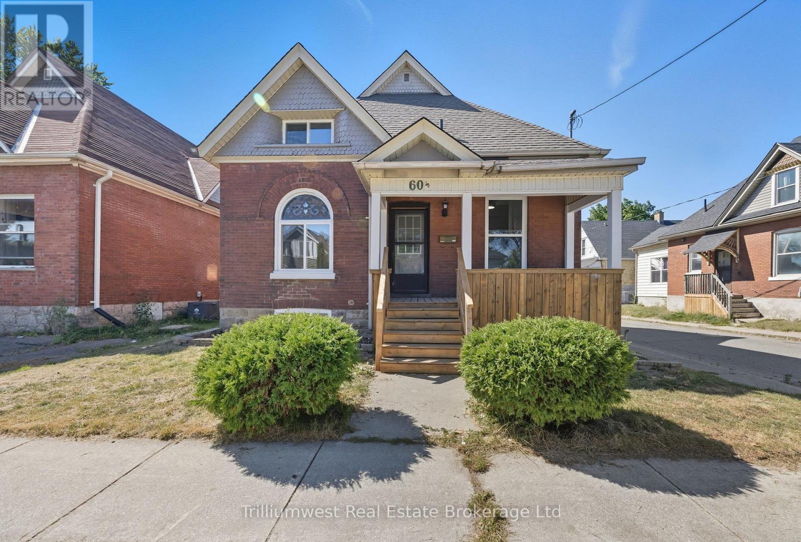 60 1/2 St Catharine Street, St. Thomas, Ontario  N5P 2W1 - Photo 1 - X12470961