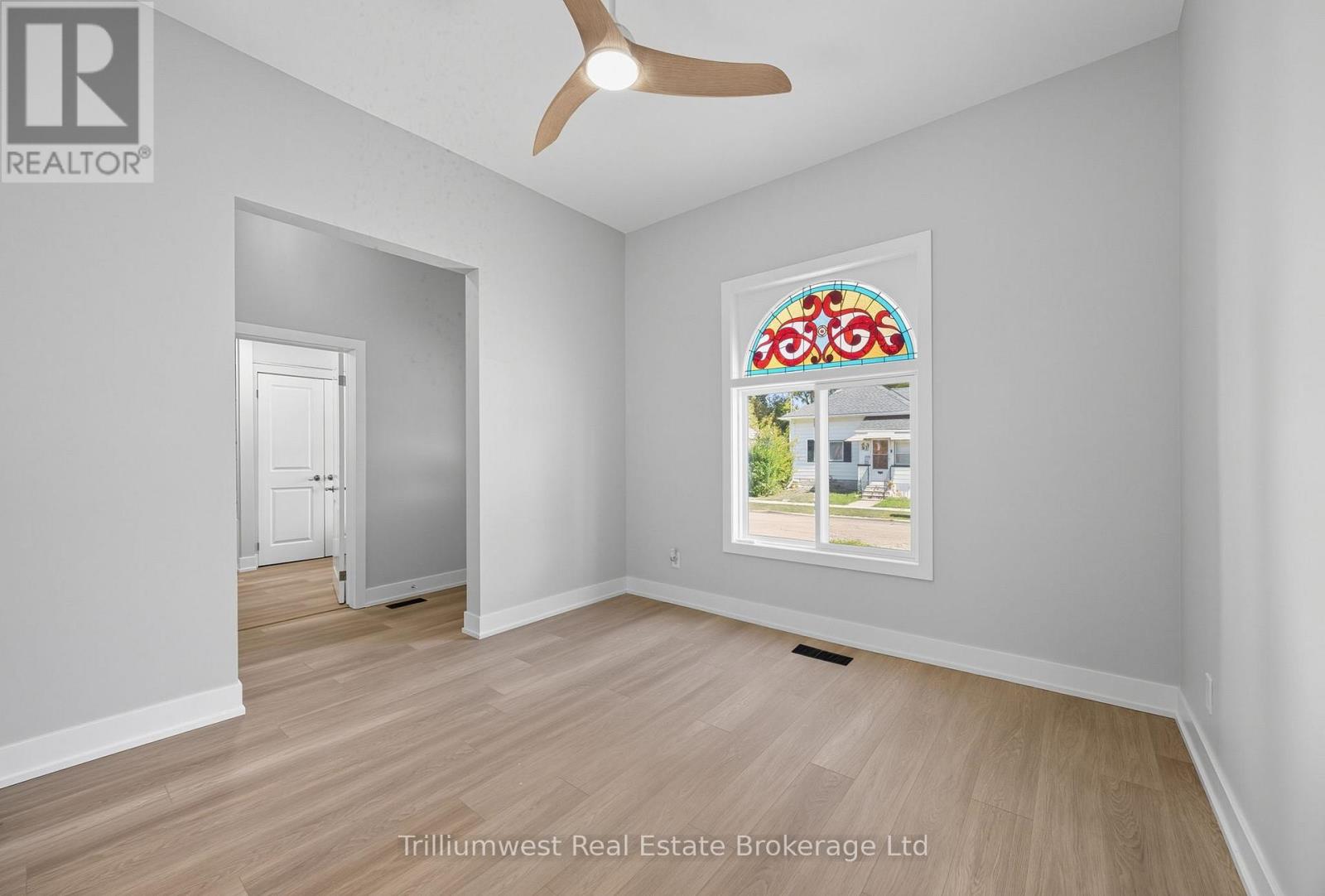 60 1/2 St Catharine Street, St. Thomas, Ontario  N5P 2W1 - Photo 11 - X12470961