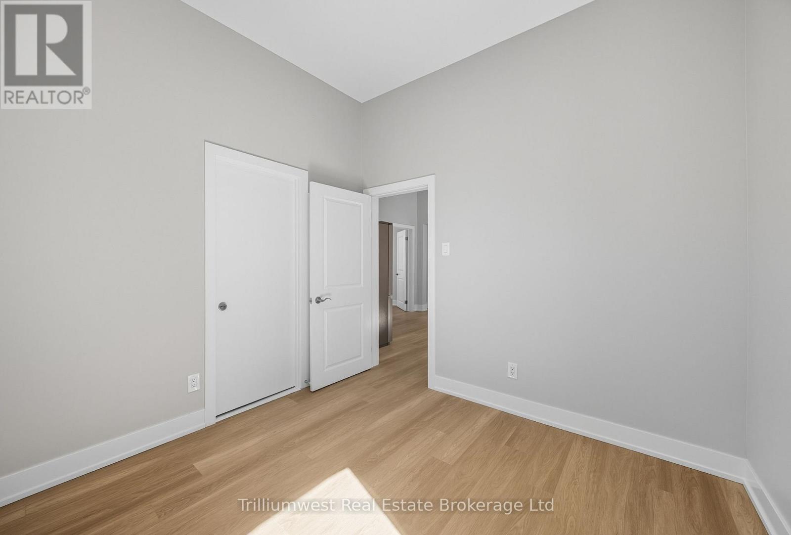 60 1/2 St Catharine Street, St. Thomas, Ontario  N5P 2W1 - Photo 21 - X12470961