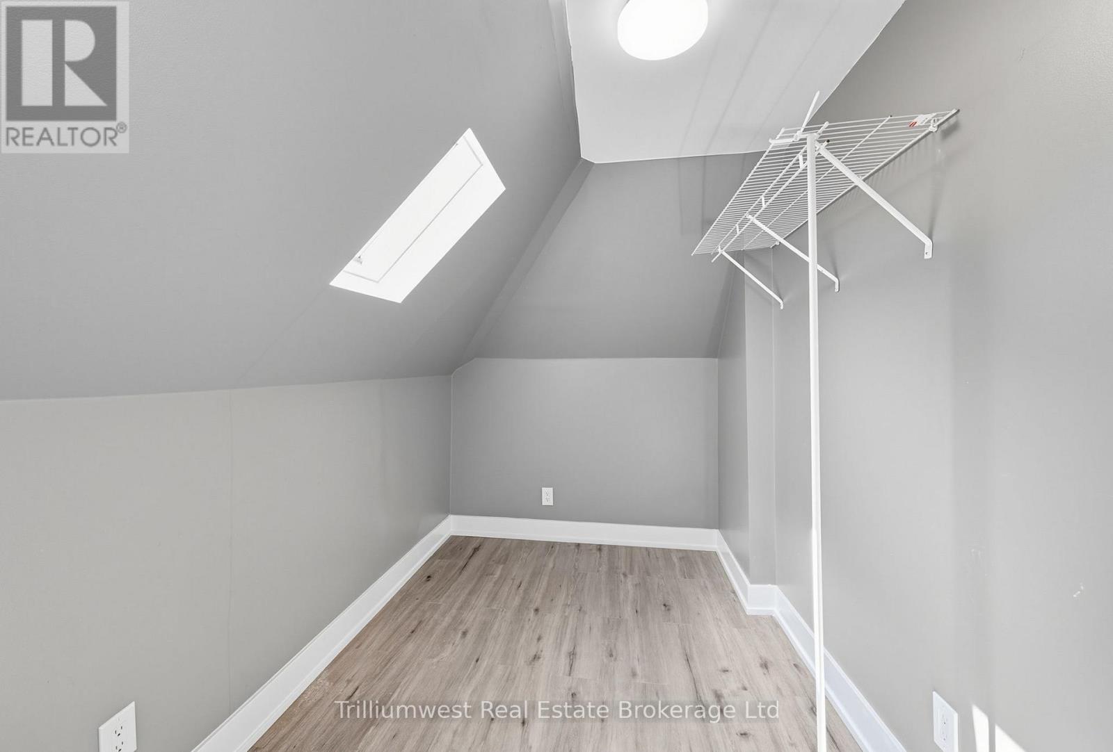 60 1/2 St Catharine Street, St. Thomas, Ontario  N5P 2W1 - Photo 27 - X12470961