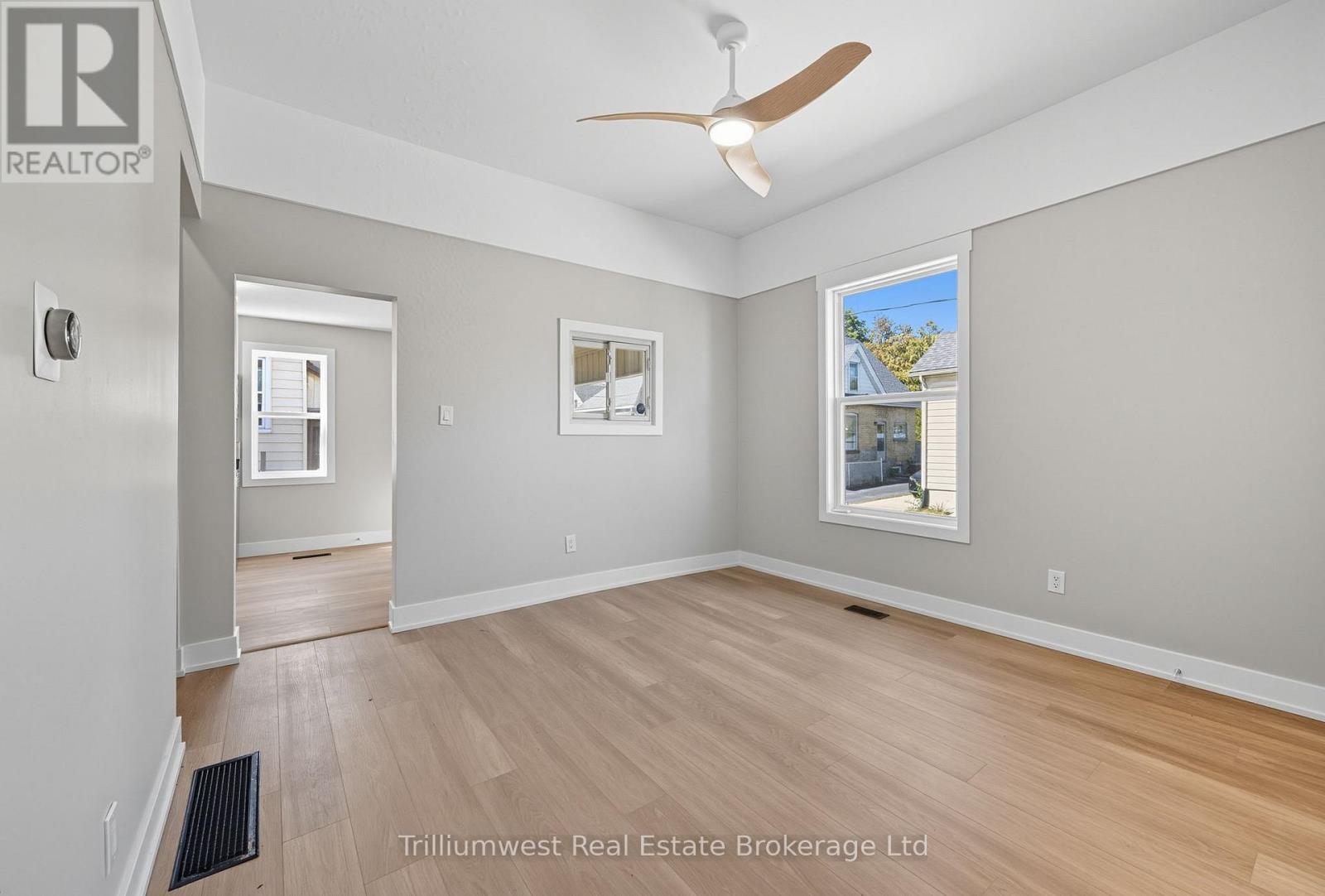 60 1/2 St Catharine Street, St. Thomas, Ontario  N5P 2W1 - Photo 37 - X12470961