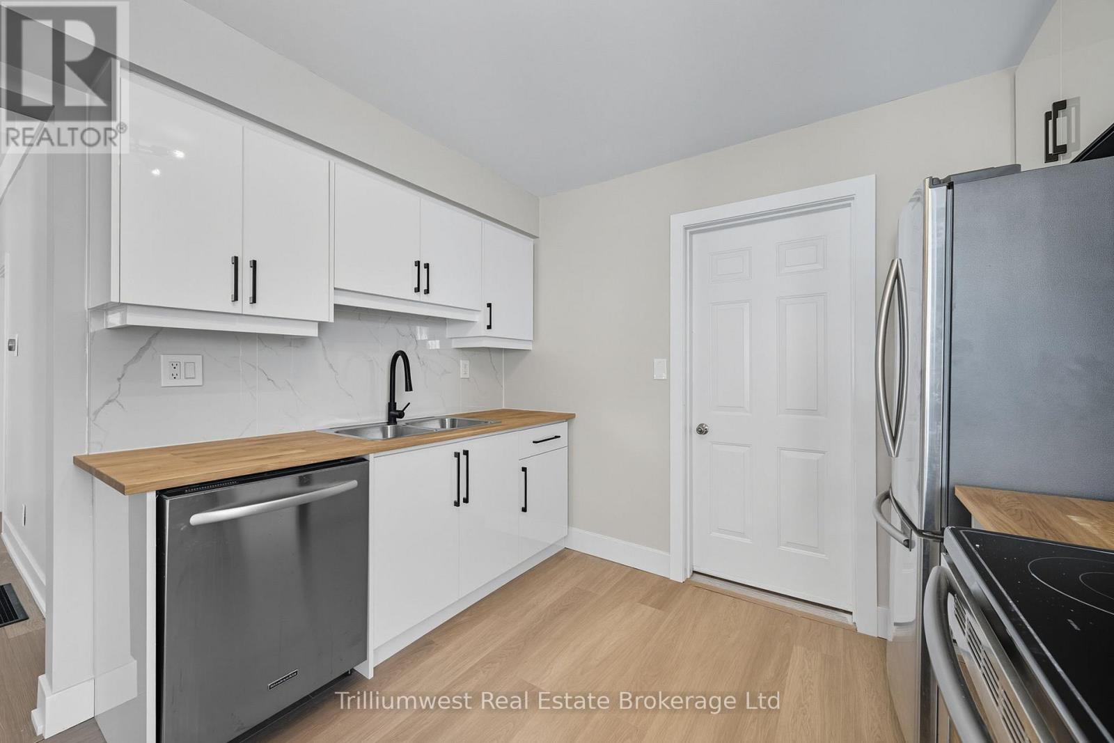 60 1/2 St Catharine Street, St. Thomas, Ontario  N5P 2W1 - Photo 44 - X12470961