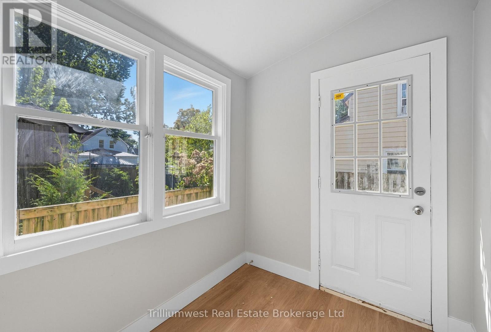 60 1/2 St Catharine Street, St. Thomas, Ontario  N5P 2W1 - Photo 46 - X12470961