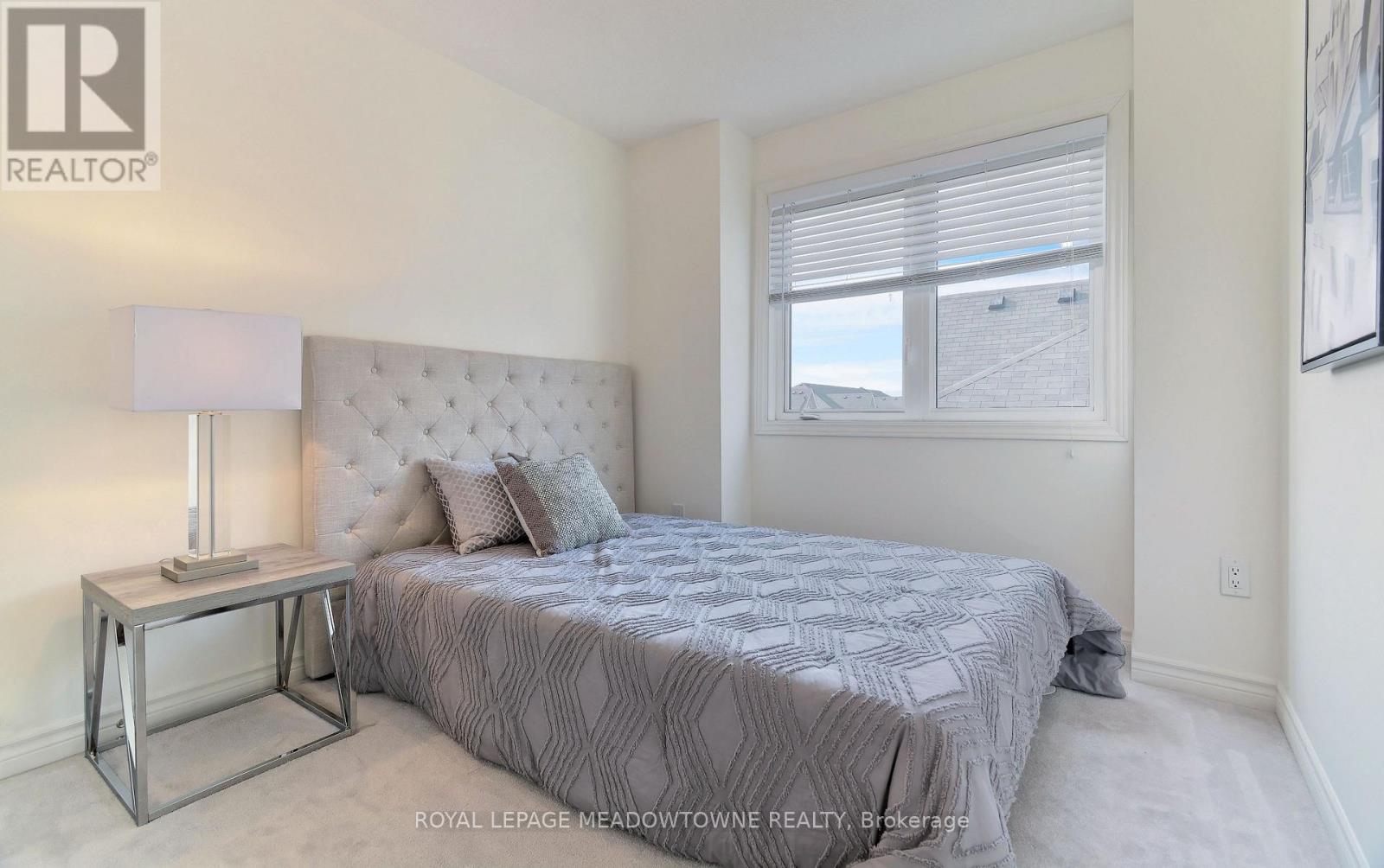 1704 - 2420 Baronwood Drive, Oakville, Ontario  L6M 0J7 - Photo 14 - W12470957