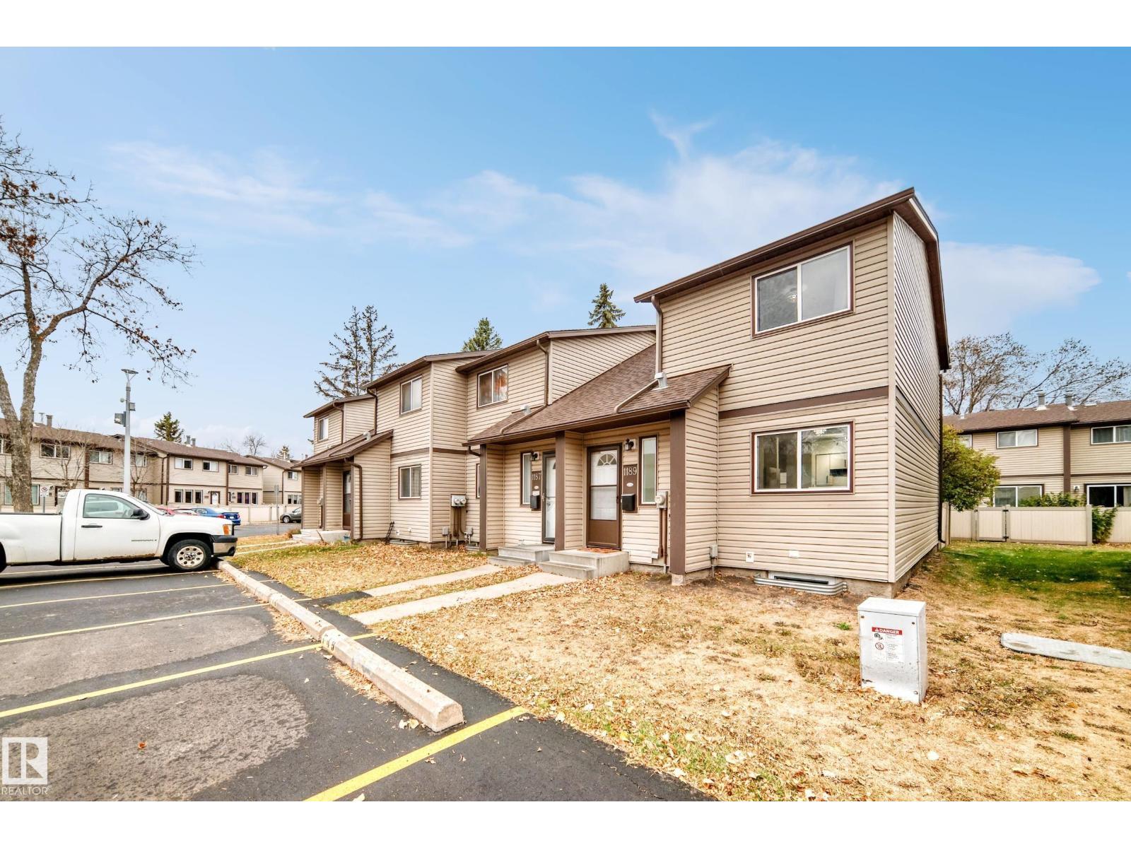 1189 Hooke Rd Nw, Edmonton, Alberta  T5A 4A5 - Photo 3 - E4462760