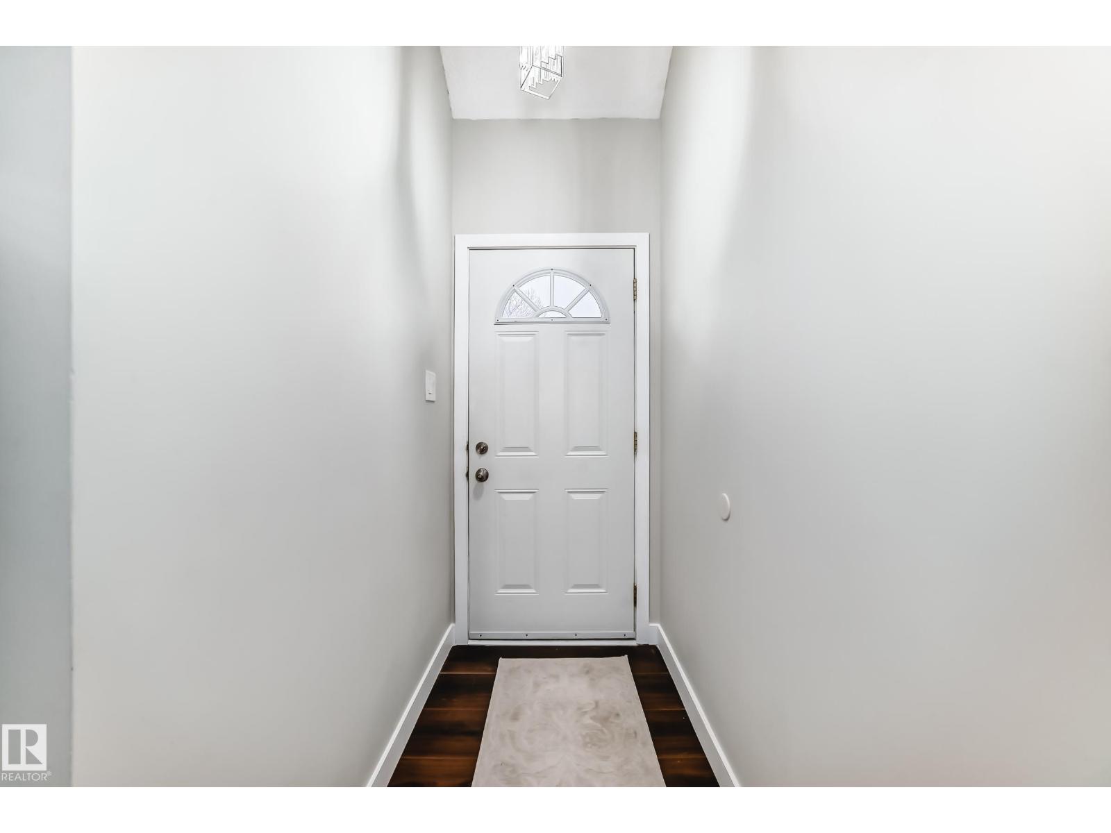 1189 Hooke Rd Nw, Edmonton, Alberta  T5A 4A5 - Photo 4 - E4462760