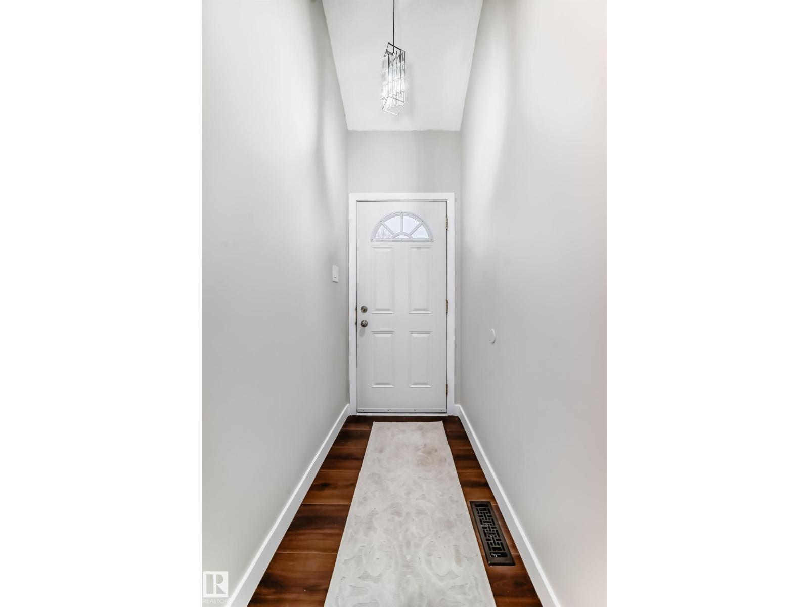 1189 Hooke Rd Nw, Edmonton, Alberta  T5A 4A5 - Photo 5 - E4462760