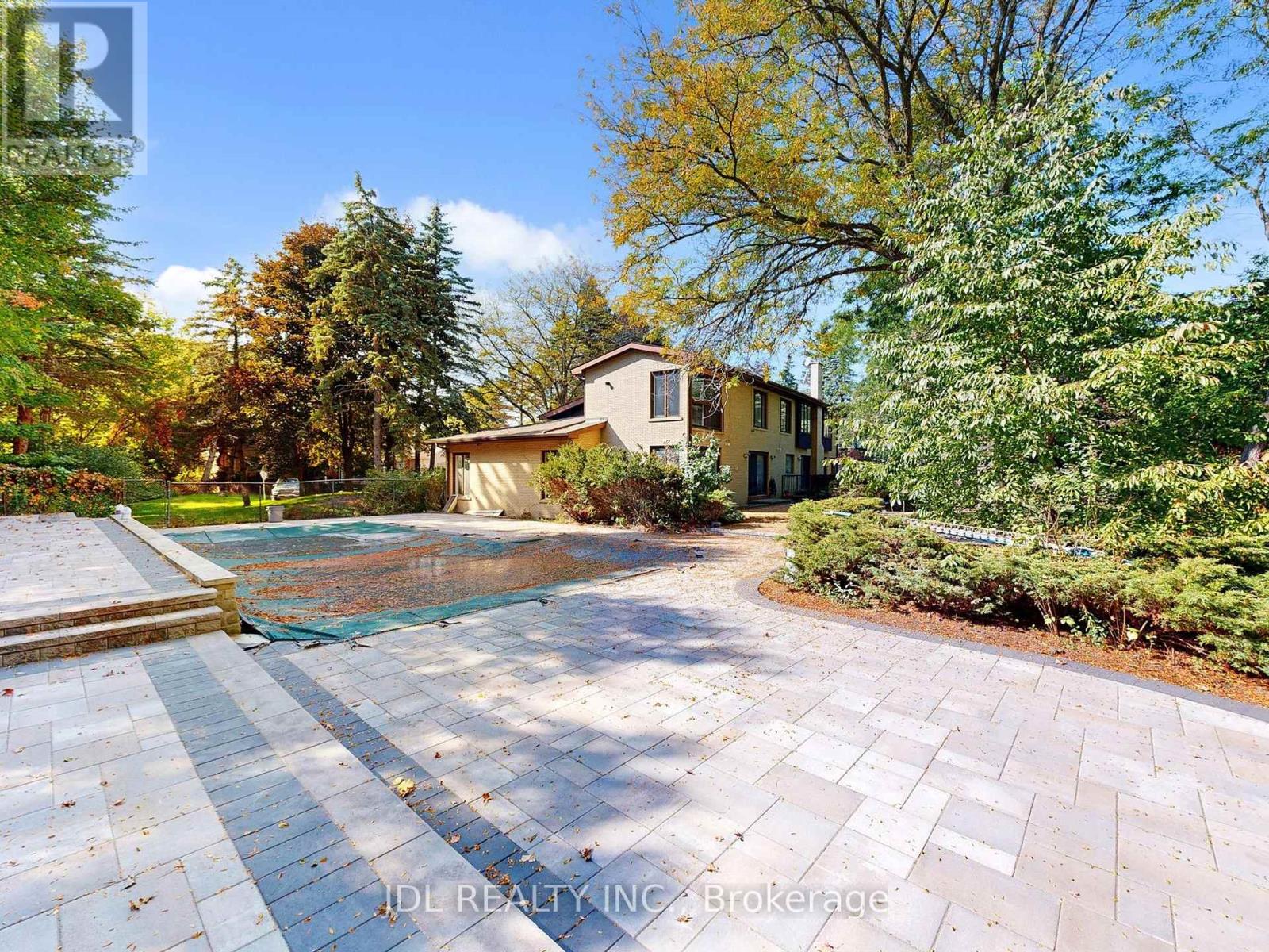 11 Moodie Drive, Richmond Hill, Ontario  L4C 8C9 - Photo 34 - N12419156