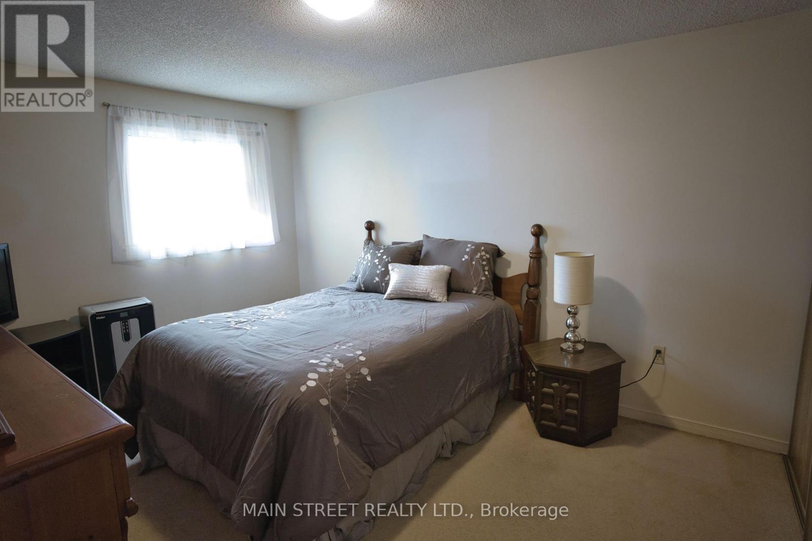 13 Quail Crescent, Barrie, Ontario  L4N 6X1 - Photo 11 - S12470963
