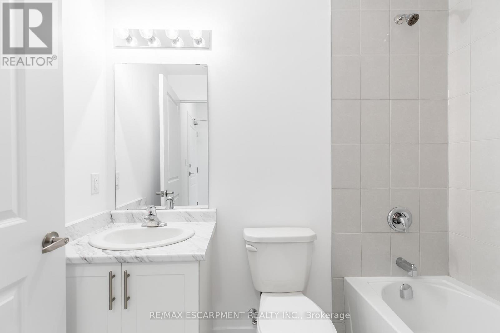 318 - 450 Dundas Street, Hamilton, Ontario  L8B 1Z2 - Photo 18 - X12470962