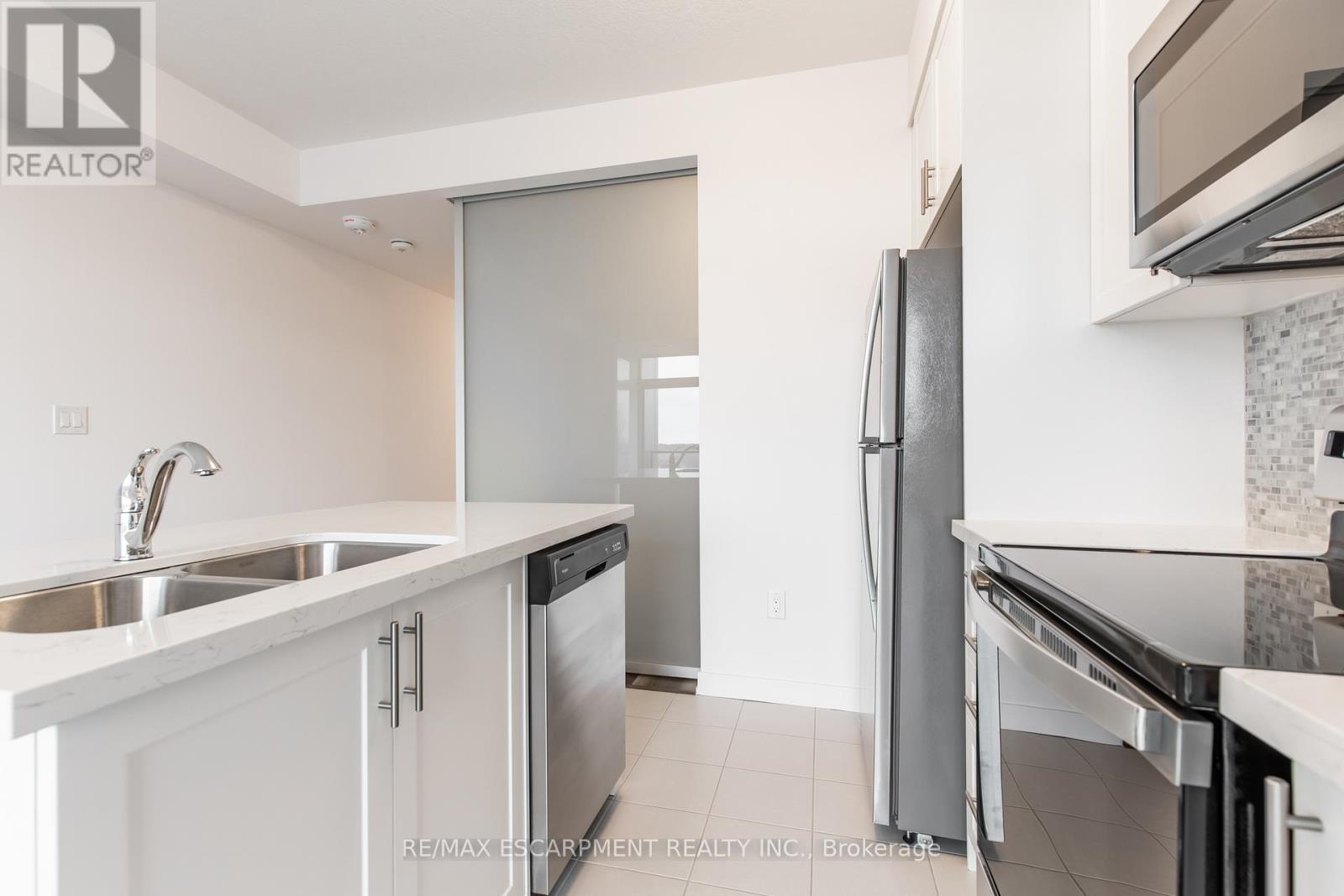 318 - 450 Dundas Street, Hamilton, Ontario  L8B 1Z2 - Photo 7 - X12470962