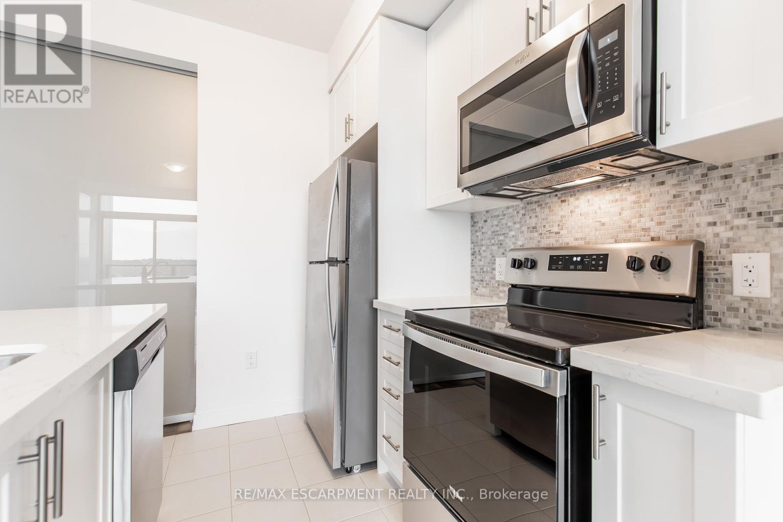 318 - 450 Dundas Street, Hamilton, Ontario  L8B 1Z2 - Photo 8 - X12470962