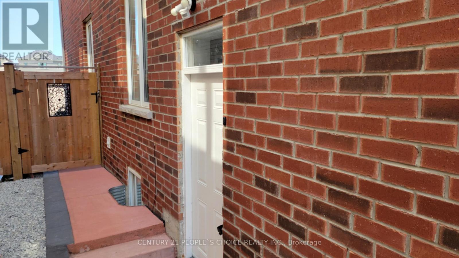 Bsmt - 33 Boathouse Road, Brampton, Ontario  L7A 5B5 - Photo 3 - W12470819