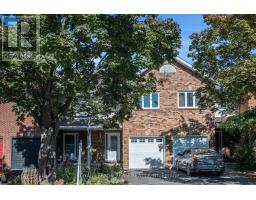 93 ROYAL OAK COURT COURT, Ottawa, Ontario