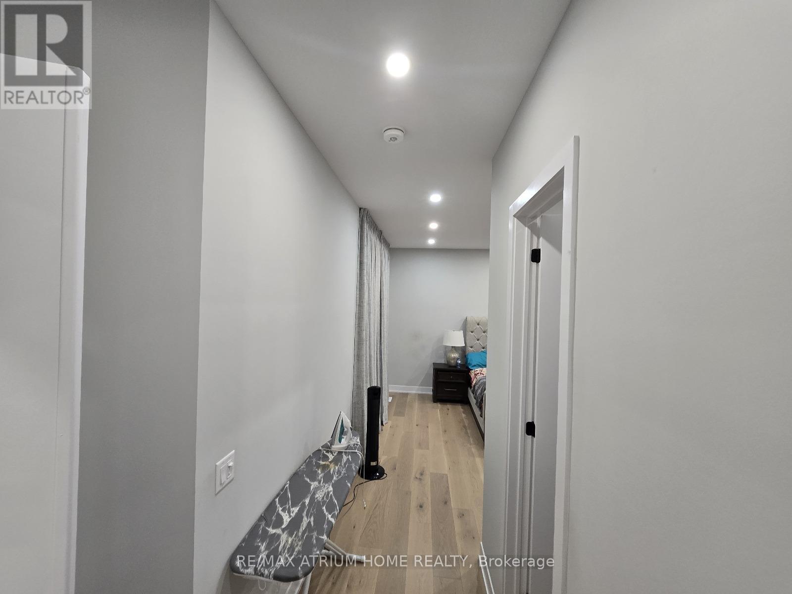 5 Norbury Crescent, Toronto, Ontario  M1P 0G3 - Photo 14 - E12470973