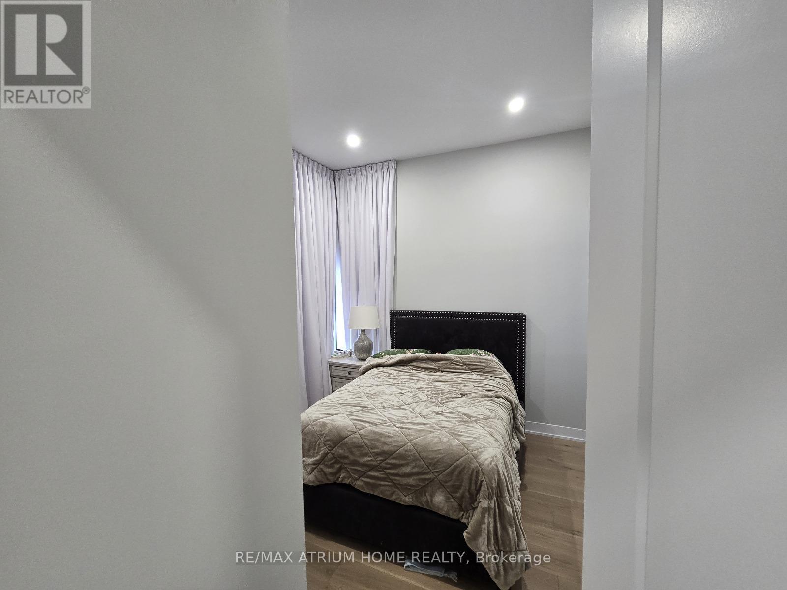 5 Norbury Crescent, Toronto, Ontario  M1P 0G3 - Photo 16 - E12470973