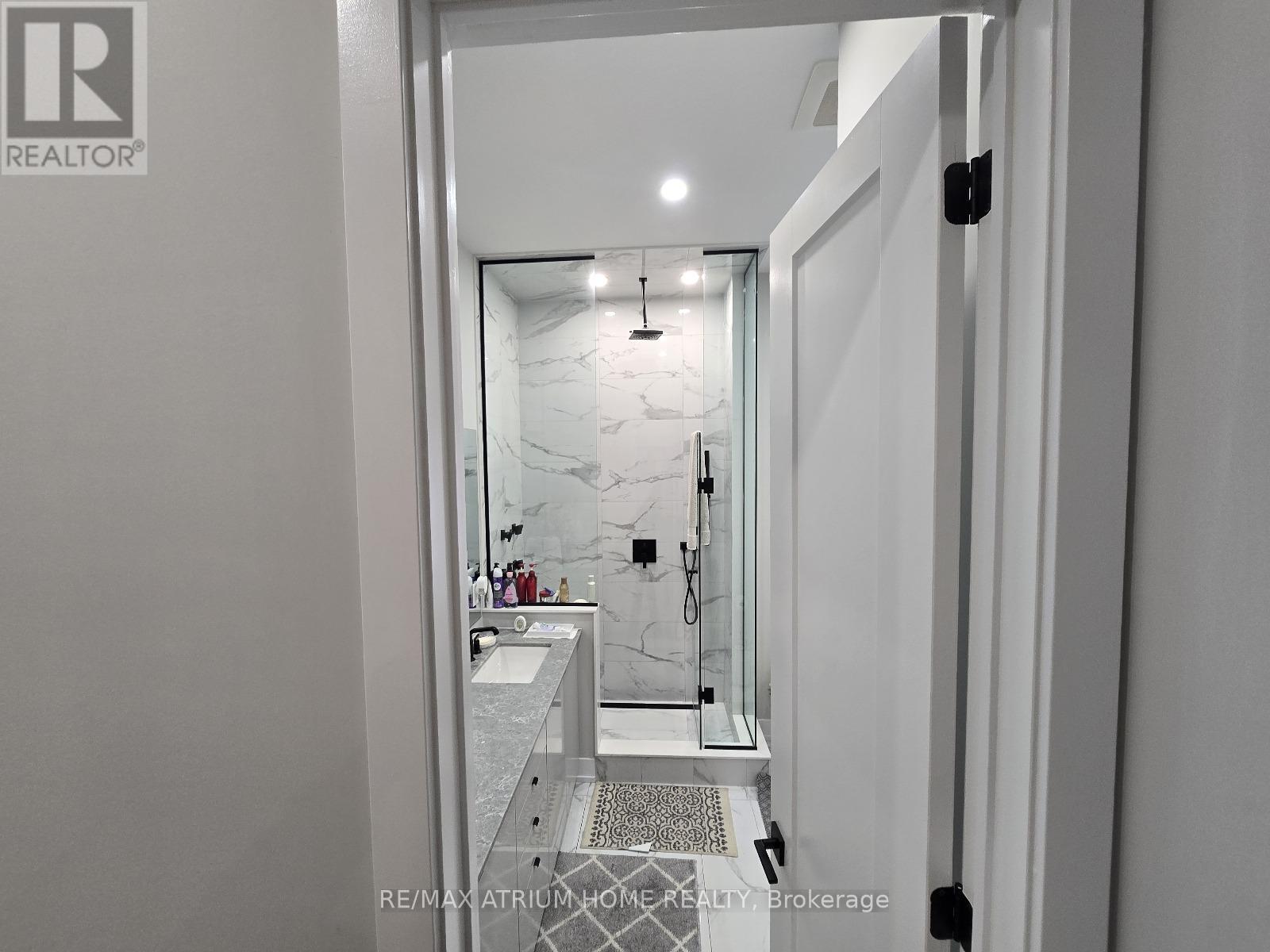 5 Norbury Crescent, Toronto, Ontario  M1P 0G3 - Photo 19 - E12470973