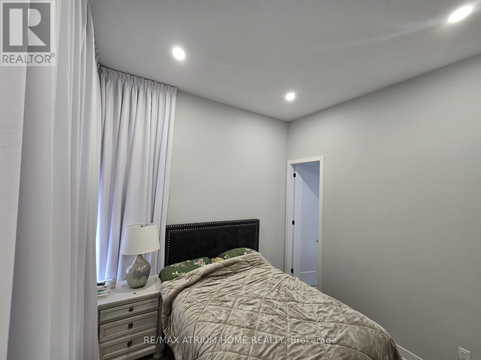 5 Norbury Crescent, Toronto, Ontario  M1P 0G3 - Photo 27 - E12470973