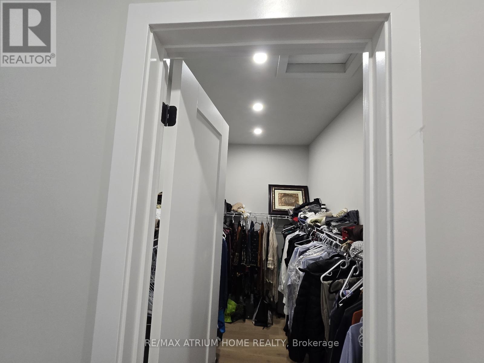 5 Norbury Crescent, Toronto, Ontario  M1P 0G3 - Photo 36 - E12470973