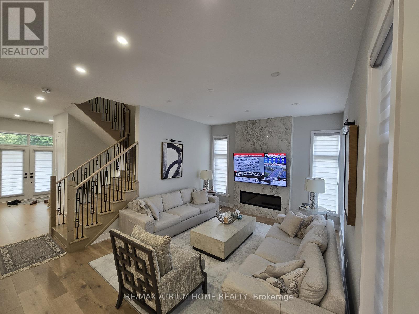 5 Norbury Crescent, Toronto, Ontario  M1P 0G3 - Photo 8 - E12470973
