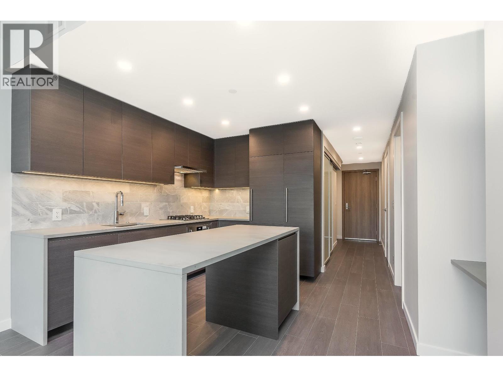 2304 2108 Gilmore Avenue, Burnaby, British Columbia  V5C 0N8 - Photo 3 - R3052197