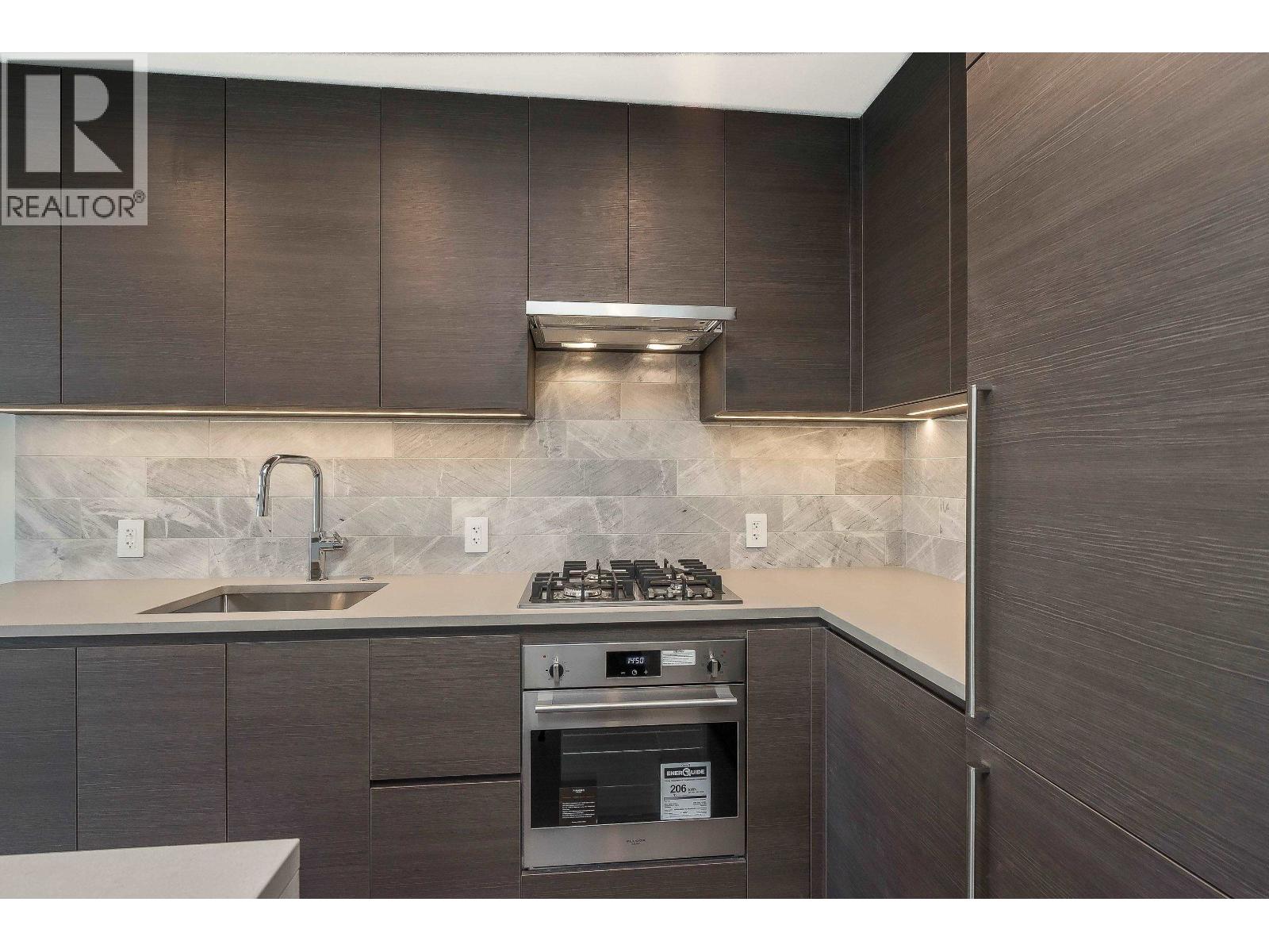 2304 2108 Gilmore Avenue, Burnaby, British Columbia  V5C 0N8 - Photo 5 - R3052197