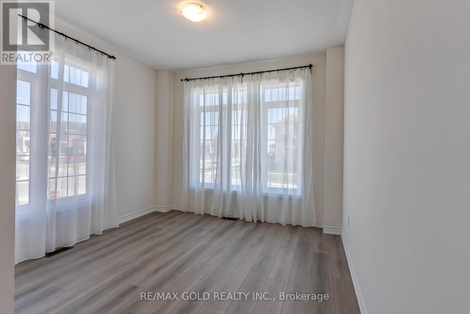 2150 Speare Court, Innisfil, Ontario  L9S 0M9 - Photo 11 - N12459166