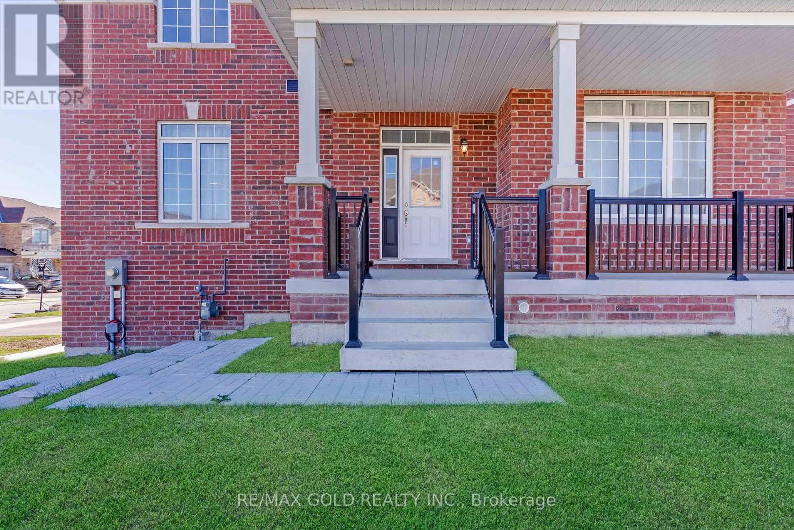 2150 Speare Court, Innisfil, Ontario  L9S 0M9 - Photo 2 - N12459166