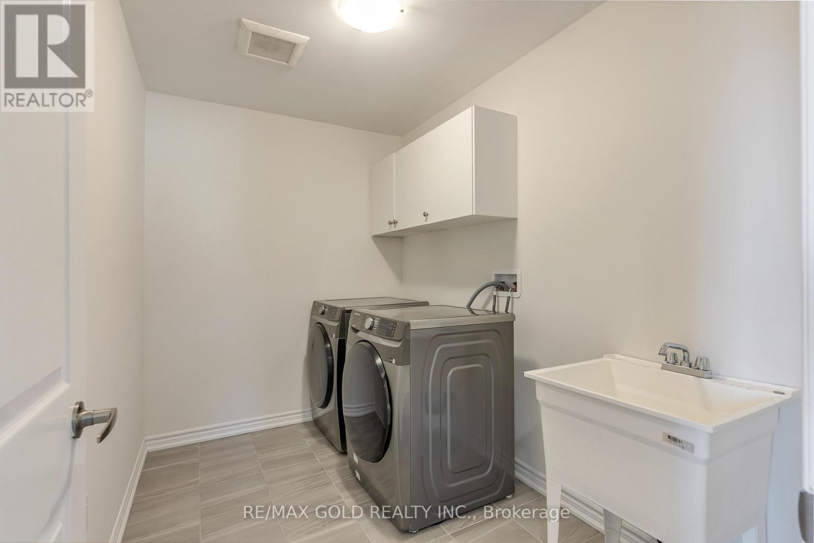 2150 Speare Court, Innisfil, Ontario  L9S 0M9 - Photo 24 - N12459166