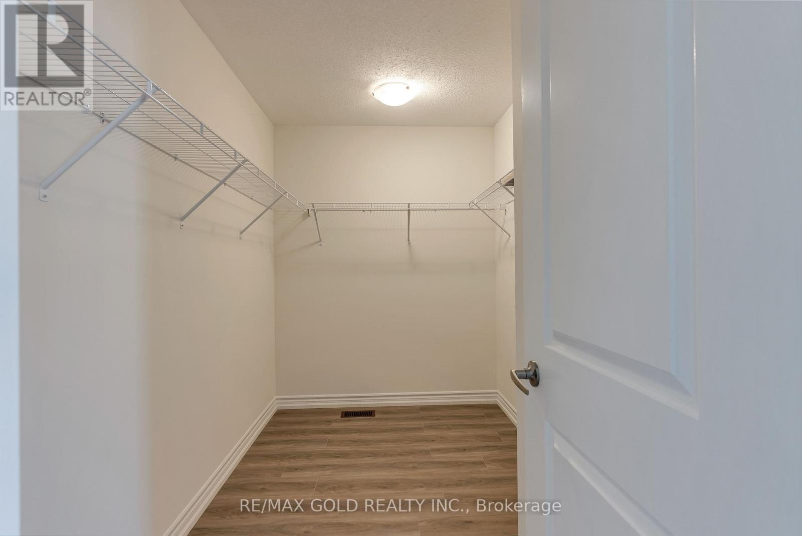 2150 Speare Court, Innisfil, Ontario  L9S 0M9 - Photo 28 - N12459166