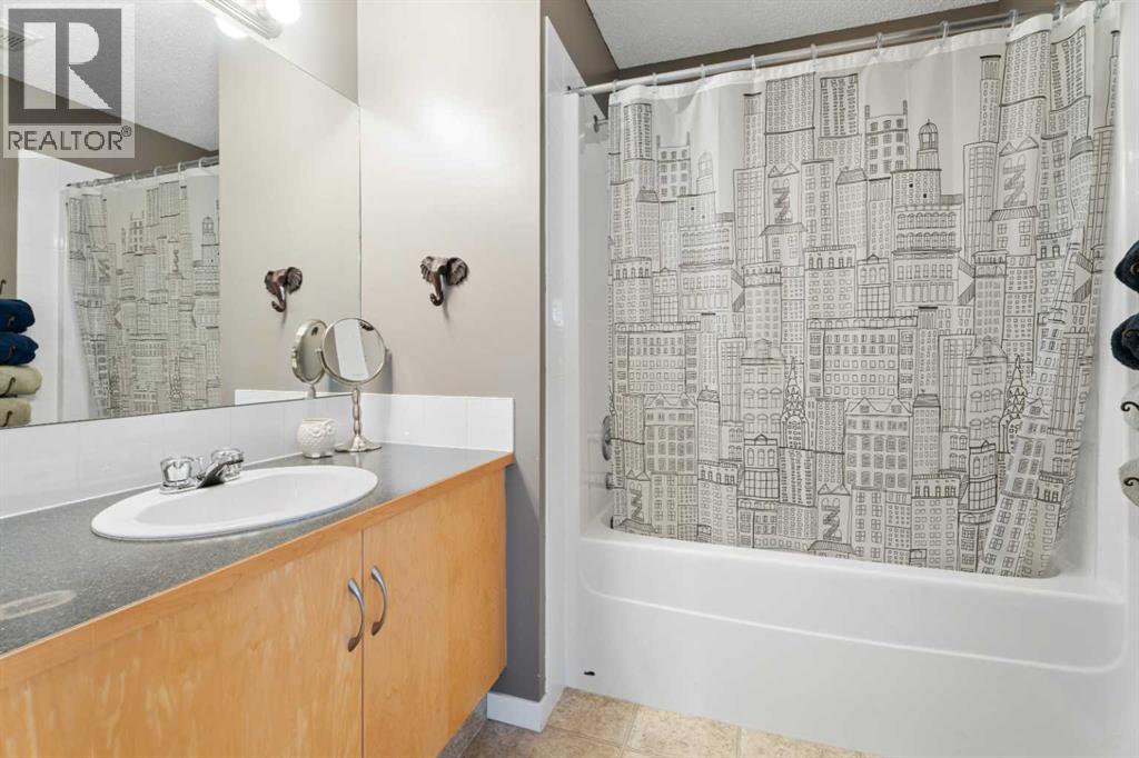 84 Everridge Villas Sw, Calgary, Alberta  T2Y 4Z1 - Photo 21 - A2265210