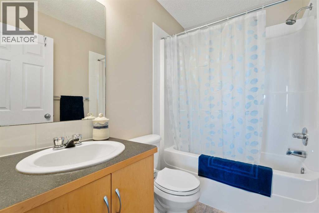 84 Everridge Villas Sw, Calgary, Alberta  T2Y 4Z1 - Photo 27 - A2265210