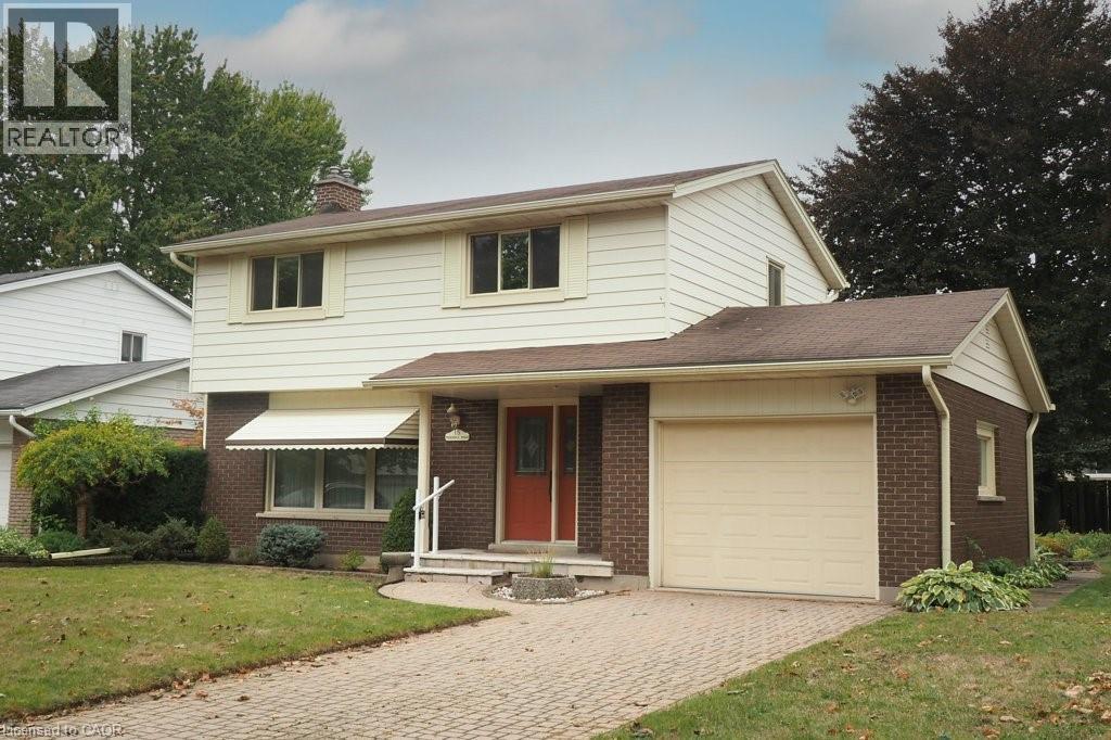 15 Niagara Road, Kitchener, Ontario  N2B 1T1 - Photo 2 - 40772984