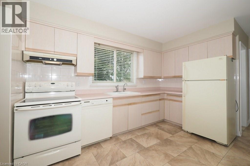 15 Niagara Road, Kitchener, Ontario  N2B 1T1 - Photo 13 - 40772984